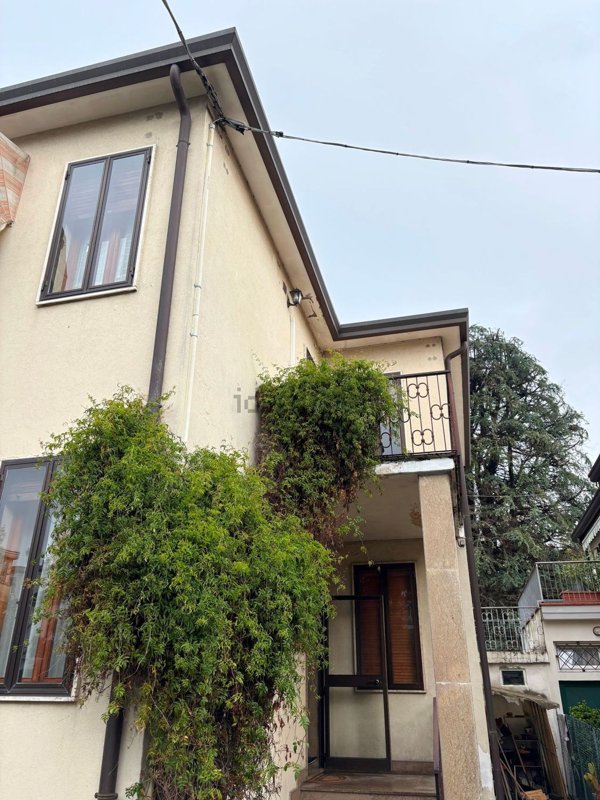 casa indipendente in vendita a Padova in zona Porta Trento