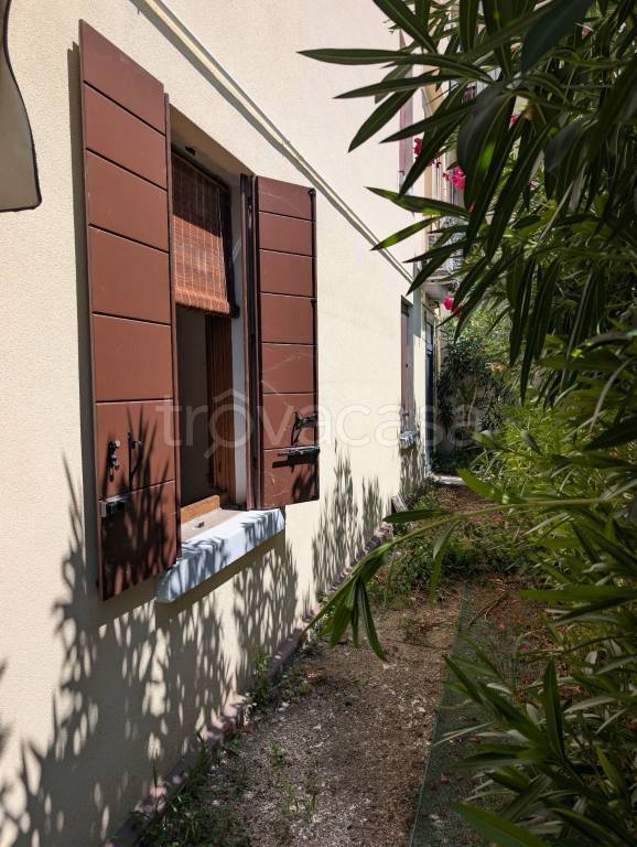 appartamento in vendita a Padova in zona Madonna Pellegrina