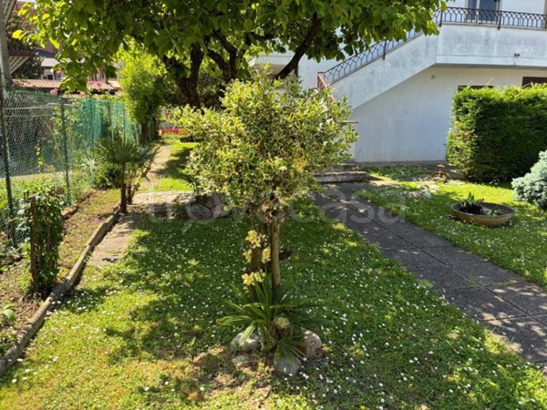 casa indipendente in vendita a Padova in zona Madonna Pellegrina