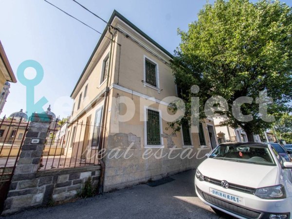 appartamento in vendita a Padova in zona Sant'Osvaldo / Santa Rita