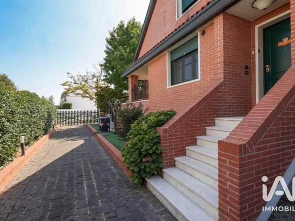 casa indipendente in vendita a Padova in zona Mandria