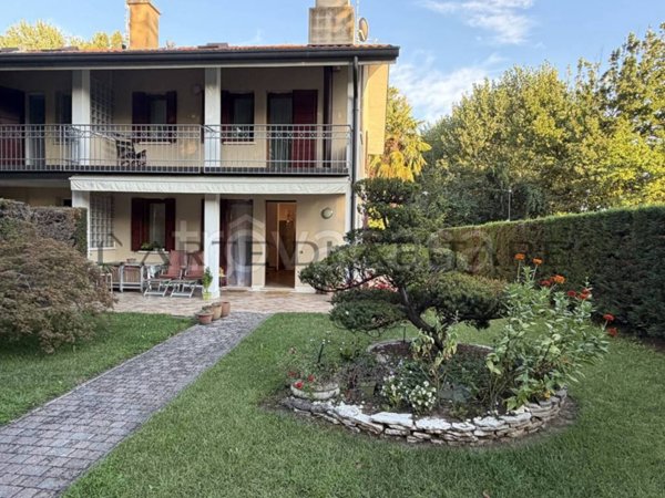 casa indipendente in vendita a Padova in zona Centro Storico