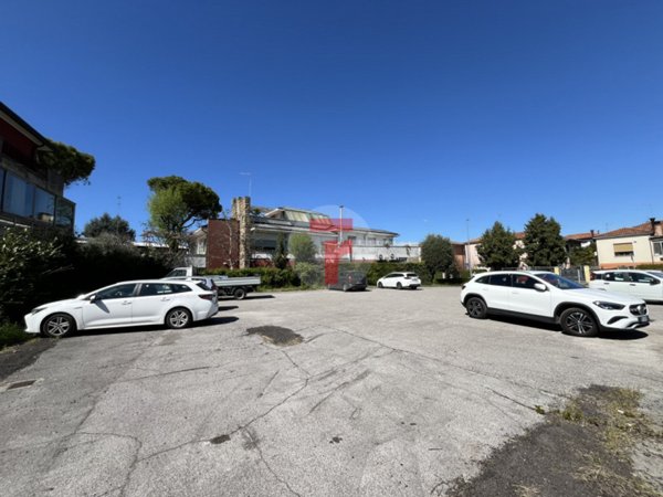 casa indipendente in vendita a Padova in zona Arcella