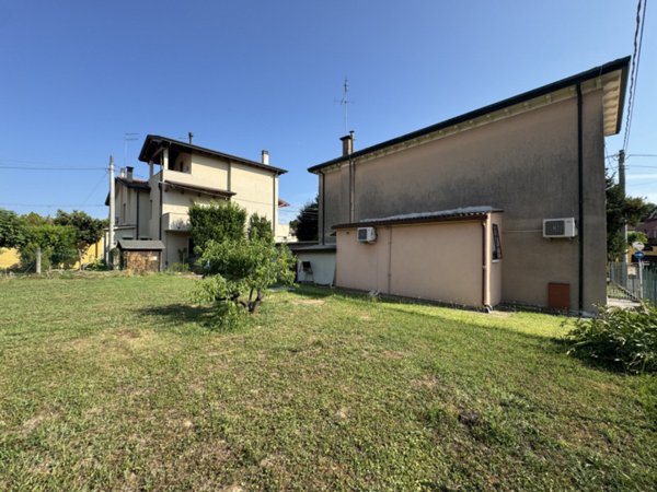 casa indipendente in vendita a Padova in zona Torre