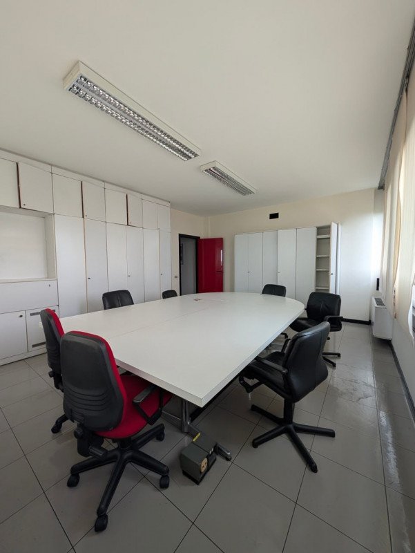ufficio in vendita a Padova in zona Camin / Granze