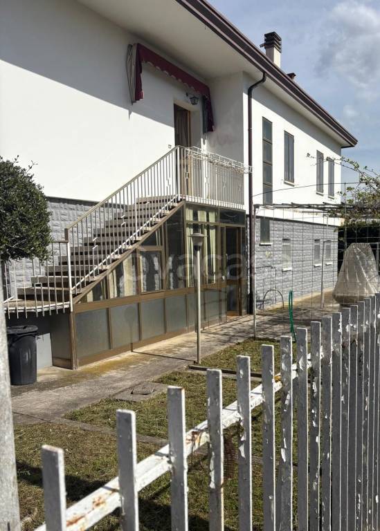 casa indipendente in vendita a Padova in zona Guizza