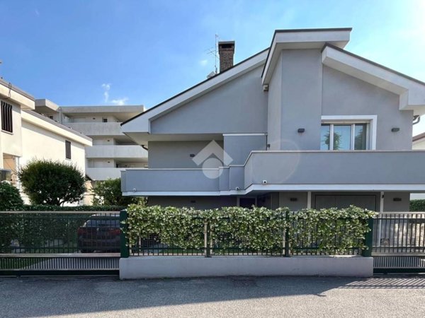 casa indipendente in vendita a Padova in zona Guizza