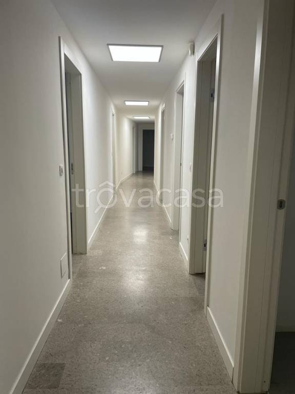 ufficio in vendita a Padova in zona Savonarola
