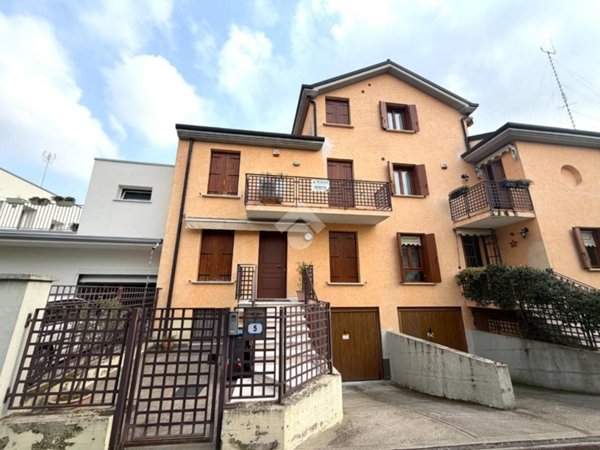 casa indipendente in vendita a Padova in zona Centro Storico