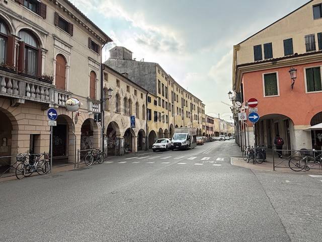 box auto in vendita a Padova in zona Portello