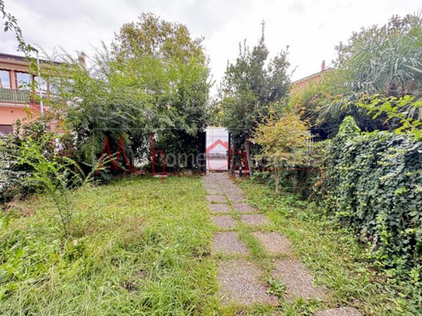 appartamento in vendita a Padova in zona Madonna Pellegrina