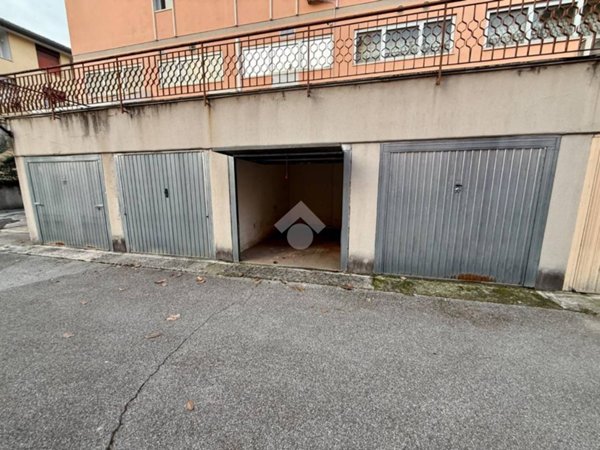 box auto in vendita a Padova in zona Forcellini / Terranegra