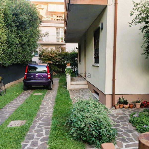 casa indipendente in vendita a Padova in zona Madonna Pellegrina