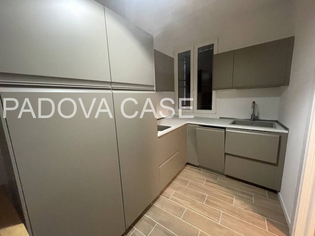 appartamento in vendita a Padova in zona Portello