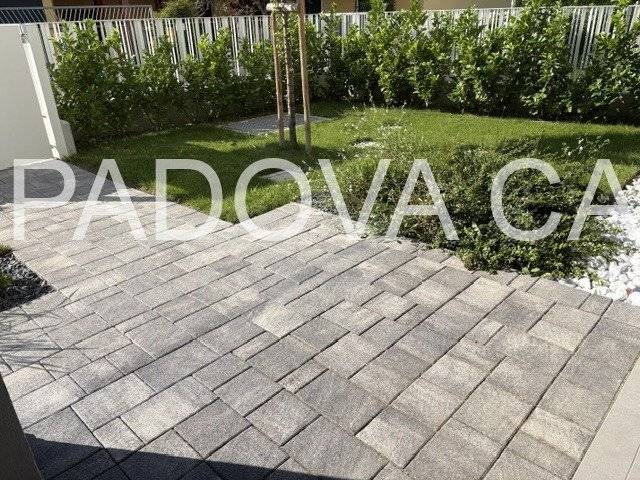 appartamento in vendita a Padova in zona Madonna Pellegrina