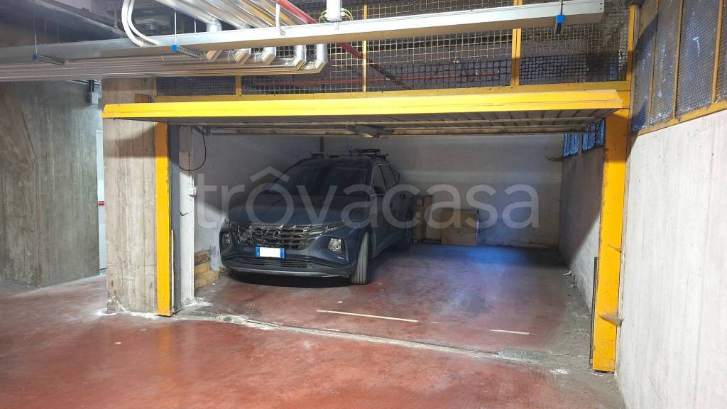 box auto in vendita a Padova in zona Savonarola