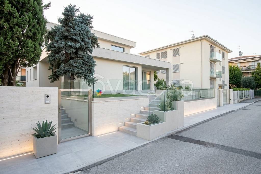casa indipendente in vendita a Padova in zona Forcellini / Terranegra