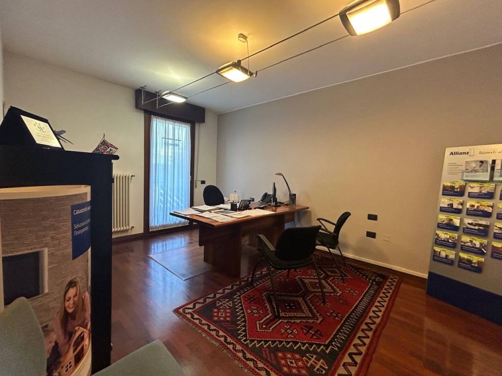 ufficio in vendita a Padova in zona Brentelle