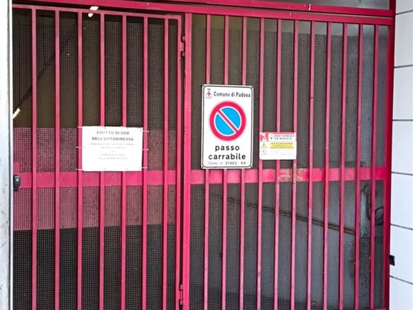 box auto in vendita a Padova