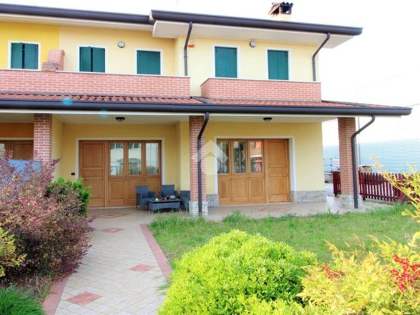 casa indipendente in vendita a Pernumia