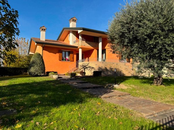 casa indipendente in vendita a Pernumia