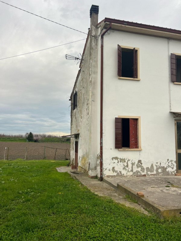 casa indipendente in vendita a Pernumia