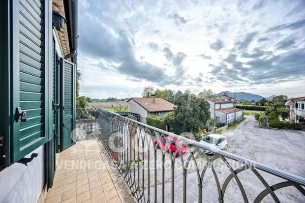 casa indipendente in vendita a Pernumia