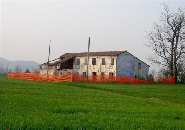 pentavano in vendita a Pernumia