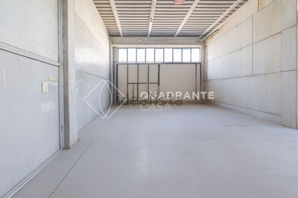 capannone in vendita a Pernumia