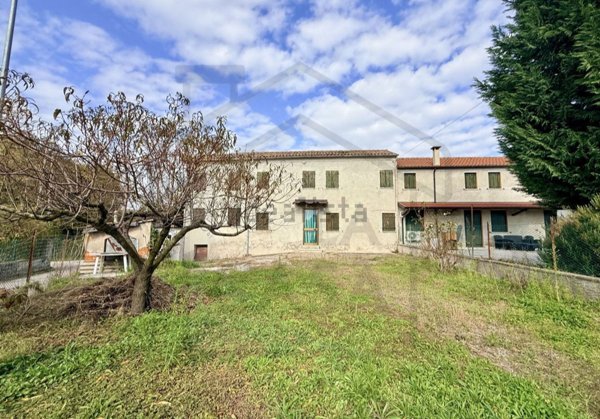 casa indipendente in vendita a Pernumia