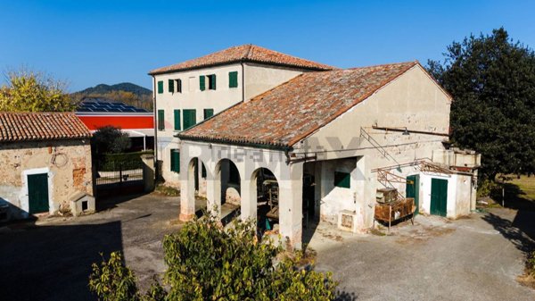 casale in vendita a Pernumia