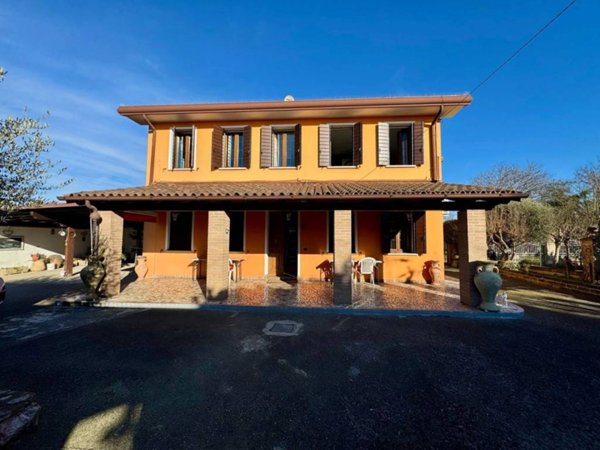 casa indipendente in vendita a Pernumia