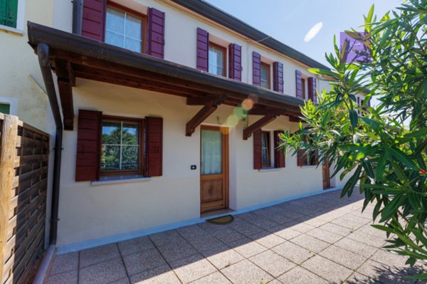 casa indipendente in vendita a Pernumia