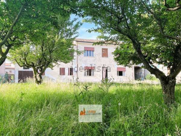 appartamento in vendita a Piacenza d'Adige in zona Livelli