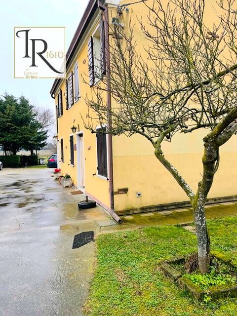 casa indipendente in vendita a Piacenza d'Adige