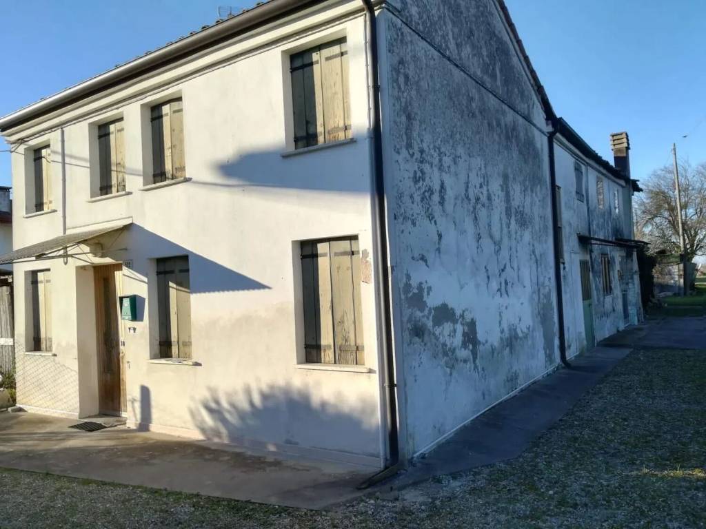 casa indipendente in vendita a Piacenza d'Adige
