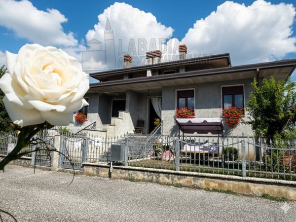 casa indipendente in vendita a Piacenza d'Adige