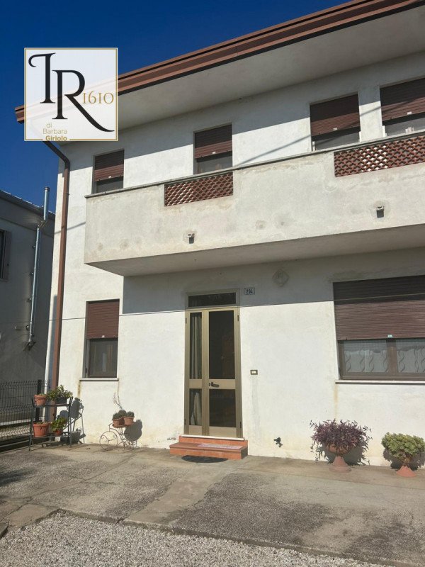 casa indipendente in vendita a Piacenza d'Adige