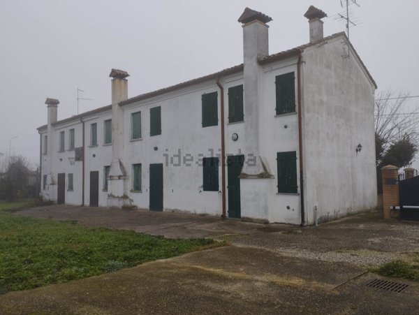 casa indipendente in vendita a Piacenza d'Adige