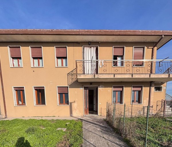 appartamento in vendita a Piacenza d'Adige