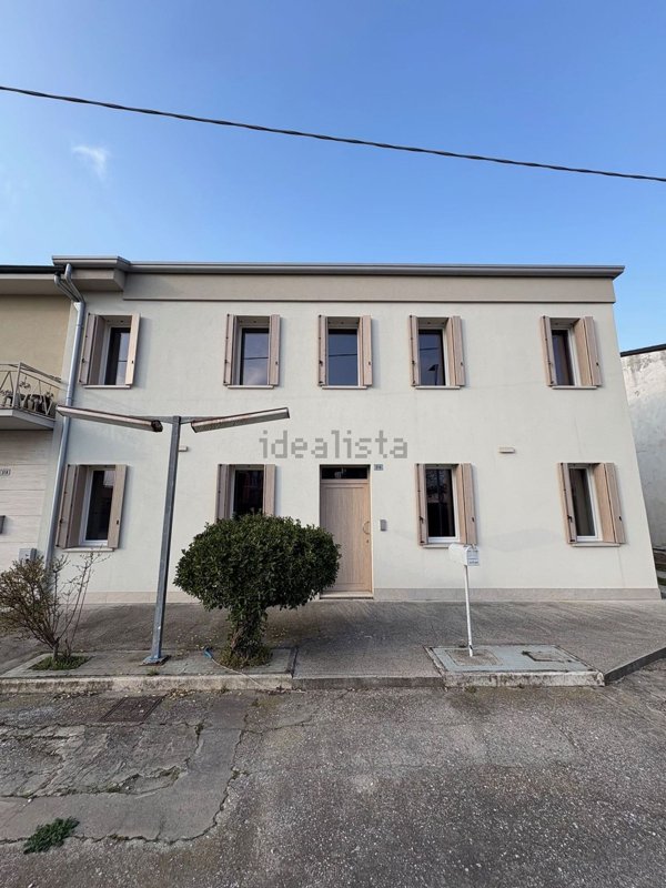 casa indipendente in vendita a Piacenza d'Adige in zona Sabbioni