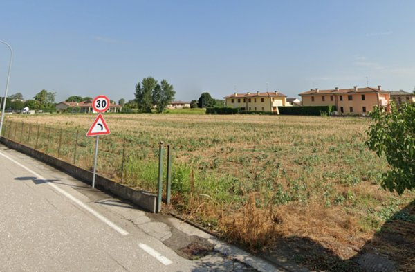 terreno edificabile in vendita a Piacenza d'Adige in zona Sabbioni