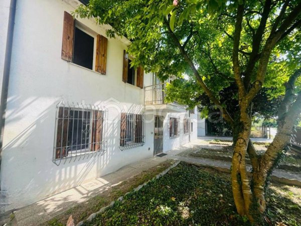 casa indipendente in vendita a Piacenza d'Adige in zona Sabbioni