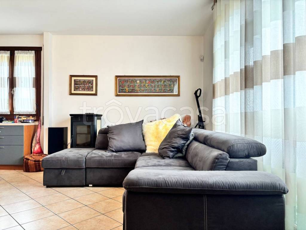 appartamento in vendita a Piazzola sul Brenta in zona Vaccarino