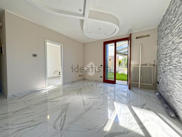 casa indipendente in vendita a Piazzola sul Brenta in zona Presina