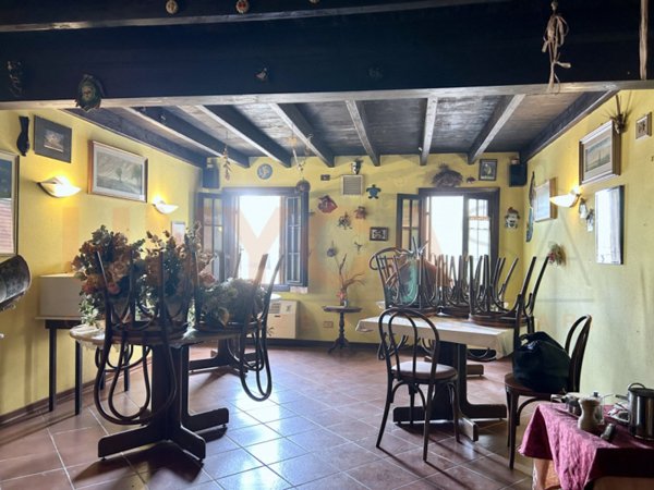 negozio in vendita a Piazzola sul Brenta in zona Presina