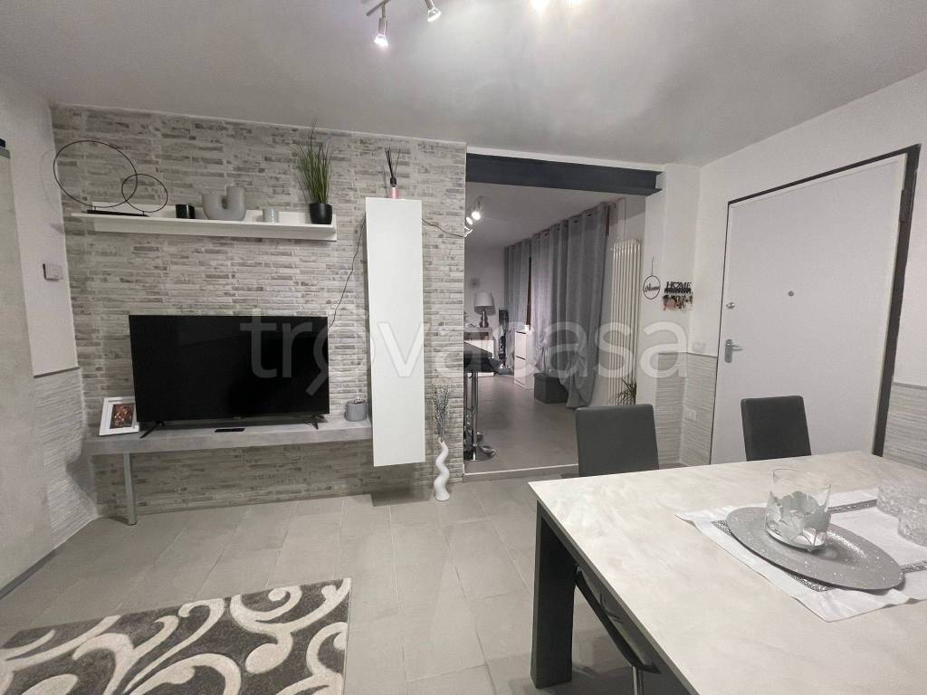 appartamento in vendita a Piazzola sul Brenta in zona Presina