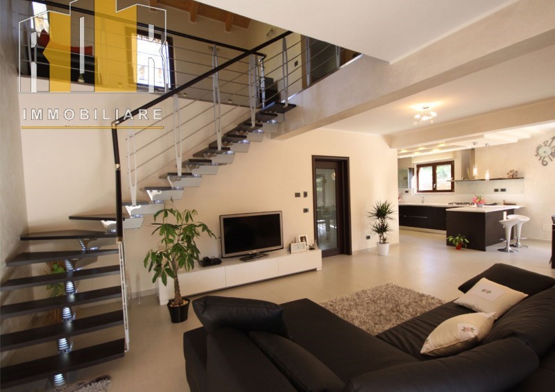 casa indipendente in vendita a Piazzola sul Brenta in zona Carturo