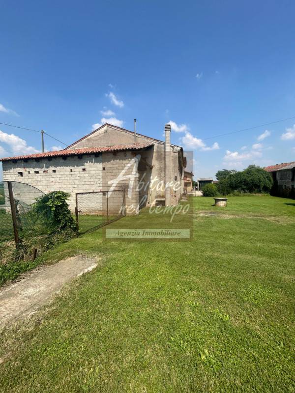 casa indipendente in vendita a Piazzola sul Brenta in zona Presina