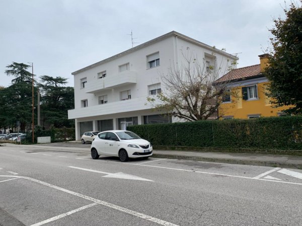 negozio in vendita a Piazzola sul Brenta